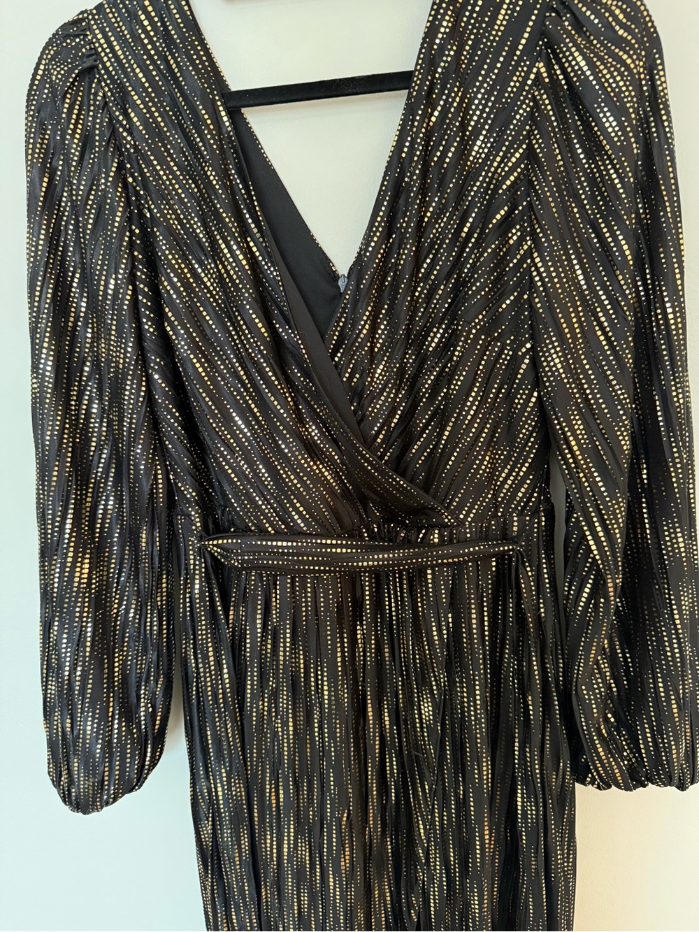 GUESS Black Gold Metallic Wrap Maxi Dress Long Sleeve Party Cocktail - Picture 3 of 10